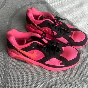 Nike comme des garçon air max 180 size 6.5 men’s (8 women’s)